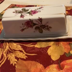 Vintage mouse Rose Fine China Of Japan Rose Covered Butter Dish With Gold Trim